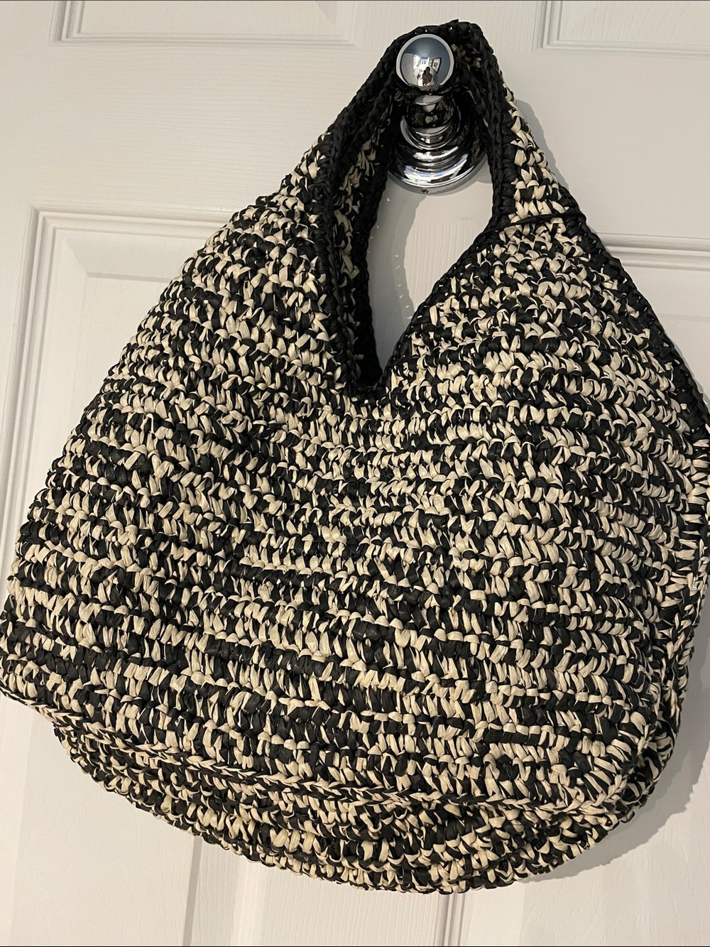 ZARA Woven Black and Cream Crochet Tote Bag - Picture 3 of 7